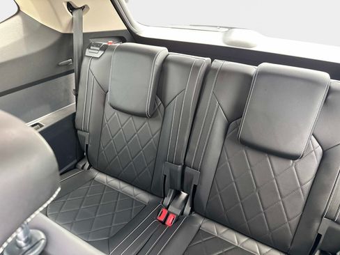 Used 2024 Volkswagen Atlas SEL Premium R-Line AWD/4WD image 12