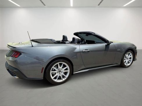 Used 2025 Ford Mustang GT Premium RWD image 4