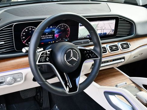 Used 2024 Mercedes-Benz GLE 450 4MATIC image 40