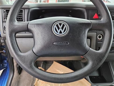 Used 2001 Volkswagen Eurovan MV image 17