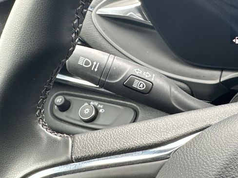 Certified 2025 Buick Envista Sport Touring w/ Experience Buick Package image 24