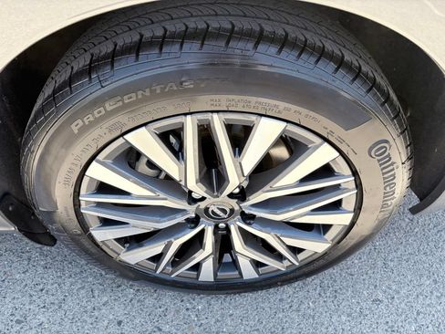 Used 2025 Nissan Altima 2.5 SV FWD image 25