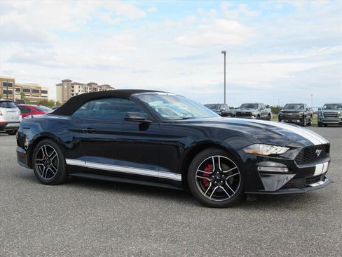 Used 2021 Ford Mustang Premium image 2