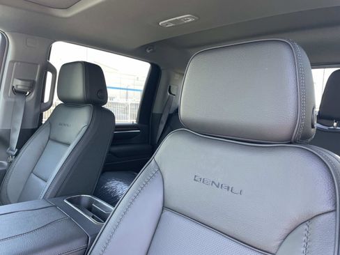 New 2026 GMC Sierra 2500 Denali w/ Denali Reserve Package AWD/4WD image 23