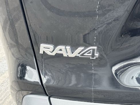 Used 2024 Toyota RAV4 LE image 40