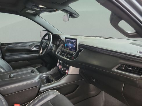 Used 2021 GMC Yukon SLT w/ SLT Premium Package AWD/4WD image 7