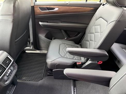 New 2026 Volkswagen Atlas SE image 20
