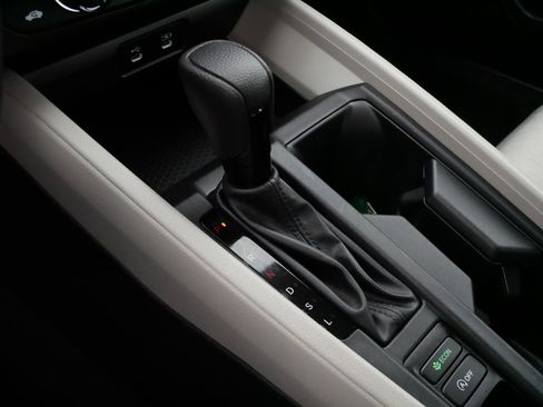 Certified 2023 Honda Accord EX image 24