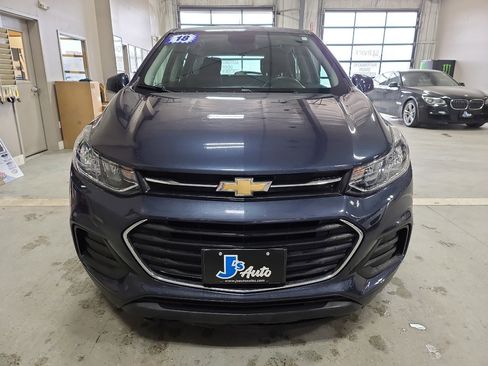 Used 2018 Chevrolet Trax LS image 3
