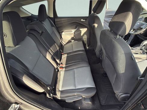 Certified 2019 Ford Escape SE image 28