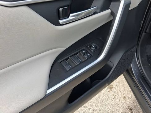Used 2025 Toyota RAV4 XLE Premium FWD image 15