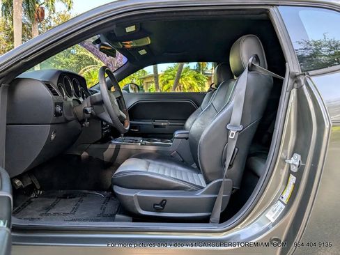 Used 2009 Dodge Challenger R/T image 30