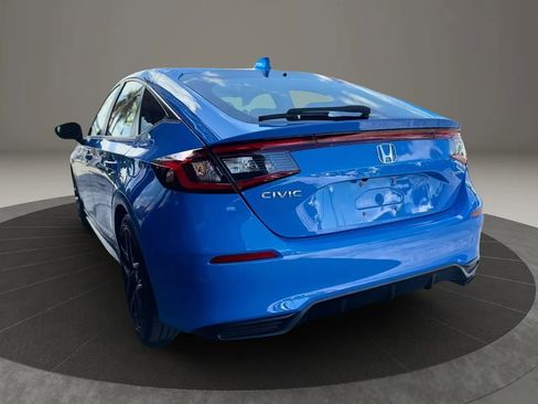 Used 2025 Honda Civic Sport image 9