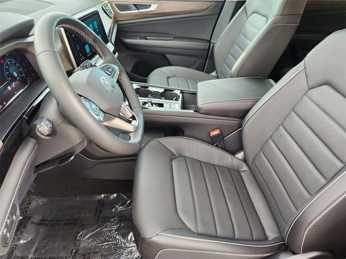 New 2026 Volkswagen Atlas SEL image 3