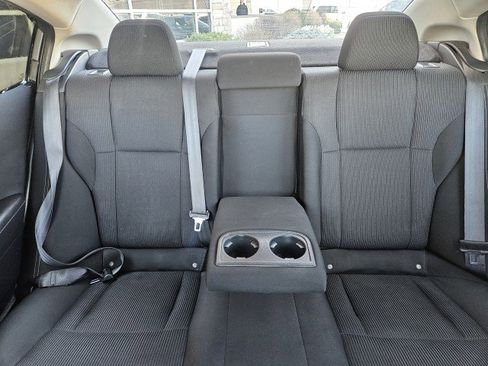 Used 2021 Subaru Legacy Premium image 21