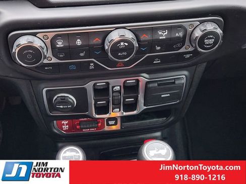 Used 2023 Jeep Wrangler Unlimited Rubicon 4xe w/ Cold Weather Group AWD/4WD image 20