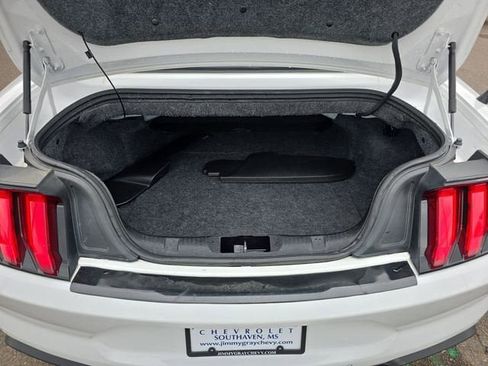 Used 2020 Ford Mustang Premium image 12