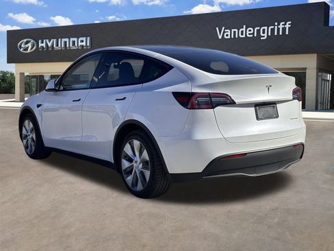 Used 2023 Tesla Model Y Long Range image 8
