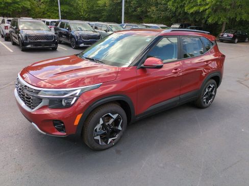 New 2026 Kia Seltos S FWD image 3