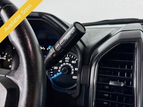 Used 2017 Ford F150 XLT w/ Equipment Group 302A Luxury AWD/4WD image 16
