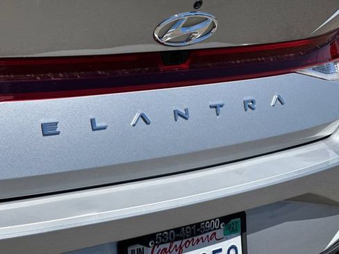 Used 2023 Hyundai Elantra SEL w/ Convenience Package FWD image 31