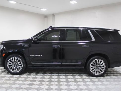 Used 2023 GMC Yukon Denali Ultimate image 9