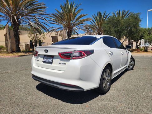 Used 2014 Kia Optima EX image 11