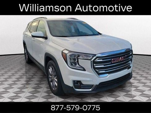 Used 2023 GMC Terrain SLT w/ LPO, Floor Liner Package FWD image 1