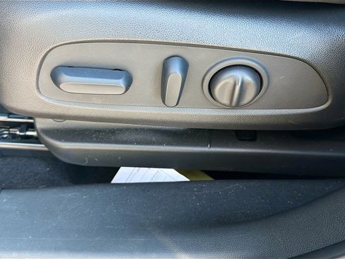 Used 2023 Buick Encore GX Essence w/ Experience Buick Package image 20
