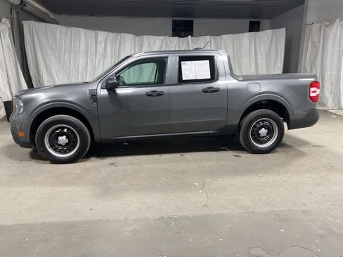 Used 2025 Ford Maverick XL image 4