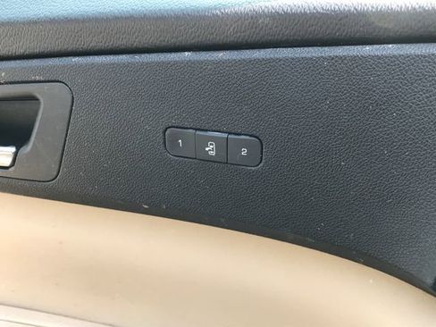 Used 2011 GMC Acadia SLT image 7