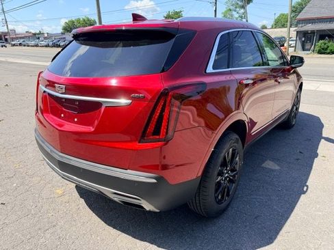 Used 2022 Cadillac XT5 Premium Luxury AWD/4WD image 5