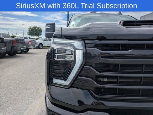 Used 2025 Chevrolet Silverado 2500 High Country w/ High Country Premium Package AWD/4WD image 10