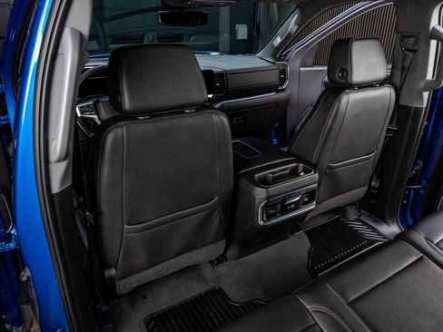 Used 2022 Chevrolet Silverado 1500 LTZ w/ Z71 Off-Road Package image 33