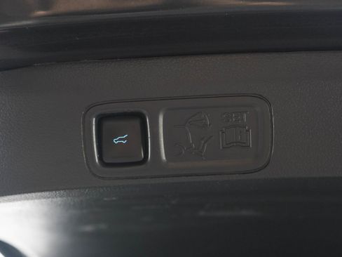 Used 2024 Ford Expedition Max XLT AWD/4WD image 18