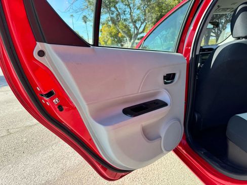 Used 2013 Toyota Prius C Two image 27