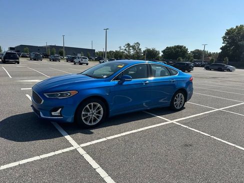Used 2019 Ford Fusion Energi Titanium FWD image 13