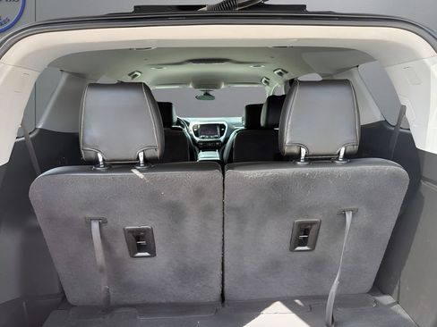 Used 2020 GMC Acadia SLT FWD image 13