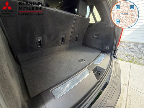 Used 2023 Cadillac Escalade Sport AWD/4WD image 18