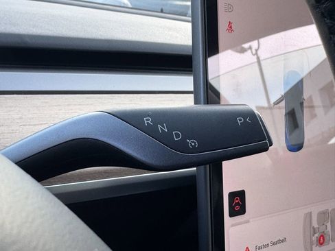 Used 2018 Tesla Model 3 image 31