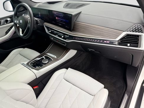 Used 2024 BMW X5 xDrive40i w/ Premium Package AWD/4WD image 19