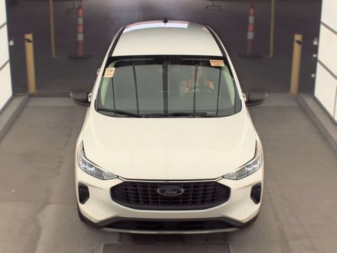 Used 2023 Ford Escape Active AWD/4WD image 2