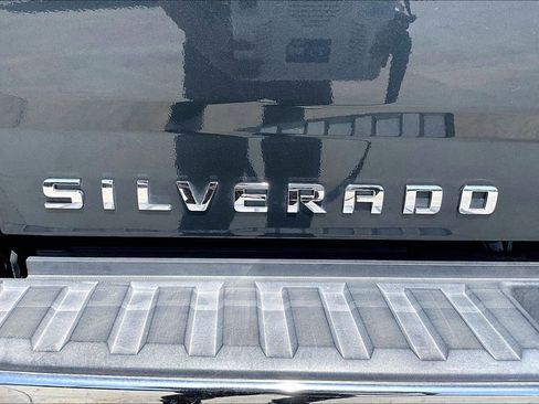 Used 2017 Chevrolet Silverado 1500 LT w/ All Star Edition image 24