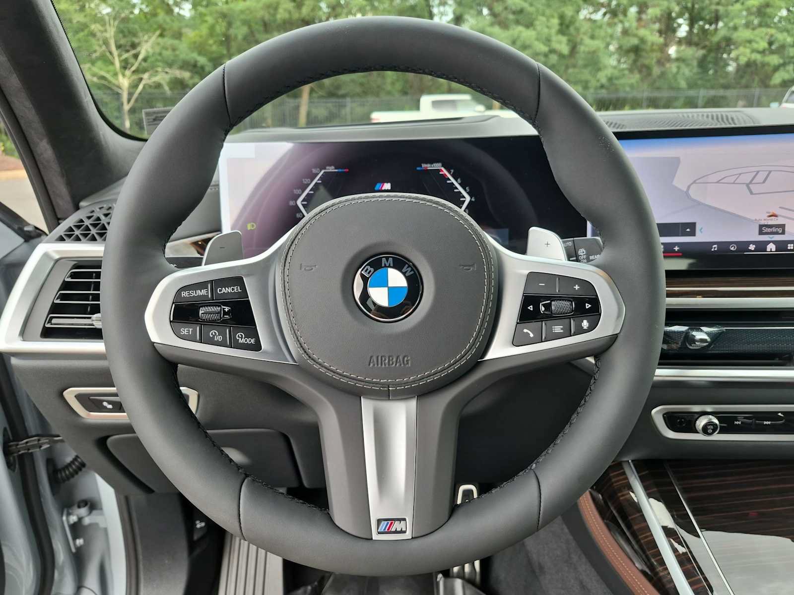 Used 2027 BMW X7 xDrive40i w/ M Sport Package AWD/4WD image 25