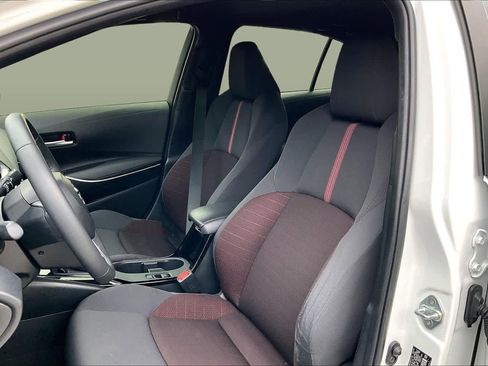 Used 2024 Toyota Corolla SE image 7