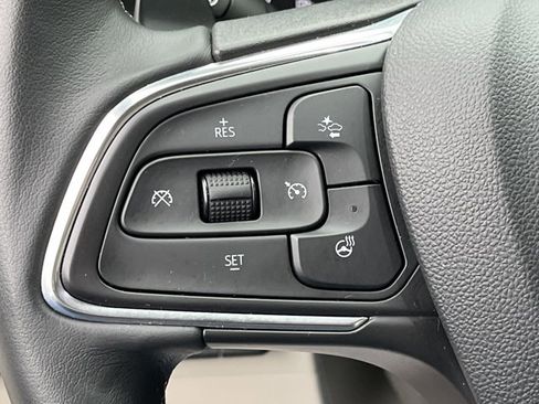 Used 2023 Buick Envision Avenir image 25