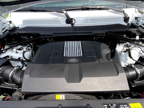 New 2025 Land Rover Defender 130 V8 image 16