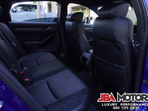 Used 2018 Honda Accord Sport image 8