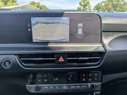 Certified 2025 Kia Seltos SX w/ SX Sunroof Package AWD/4WD image 26