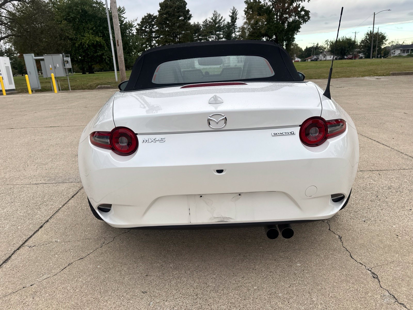Used 2025 MAZDA MX-5 Miata Grand Touring RWD image 4